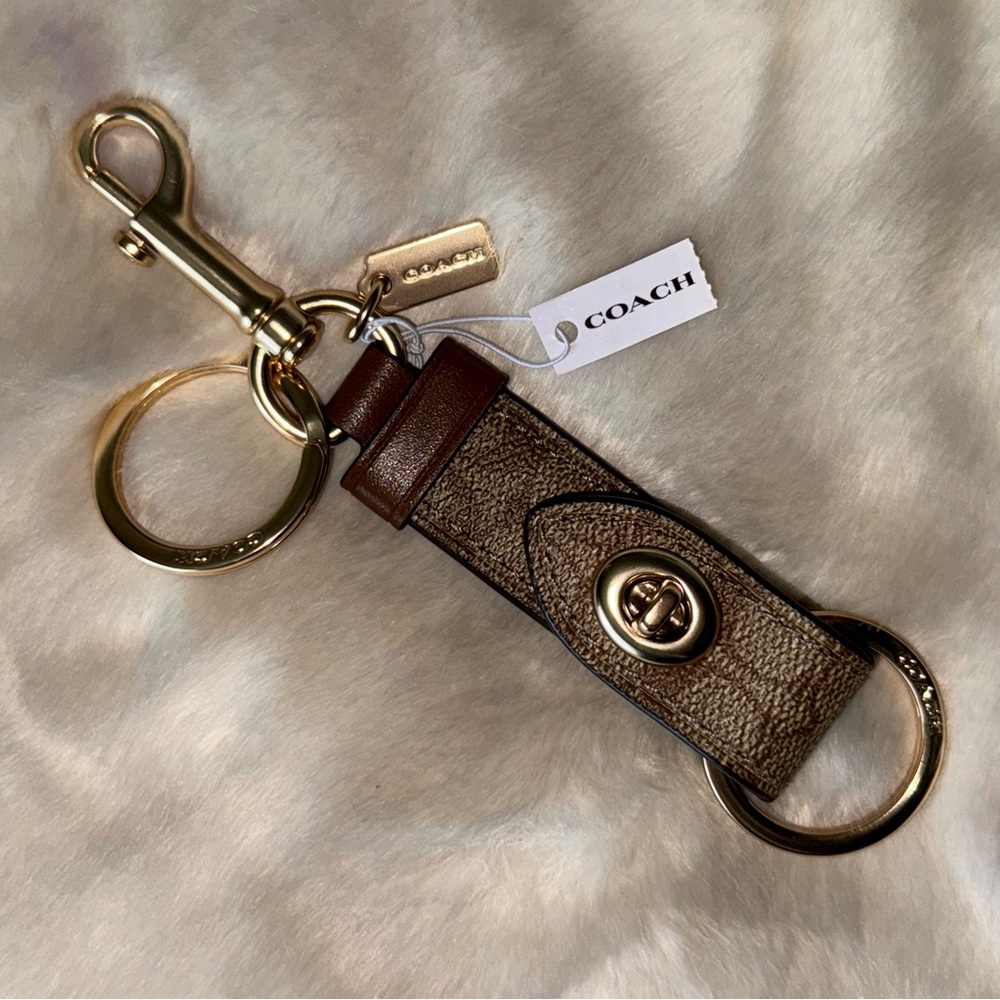 NEW! COACH Trigger Snap Key Ring / Bag Charm w/ Dogleash Snap, Gold/Khaki NWT! - Picture 16 of 16